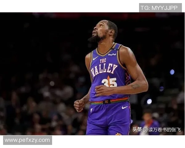 火箭炸了！杜兰特15分站着看，申京乌度卡被请上看台，探花还在梦游